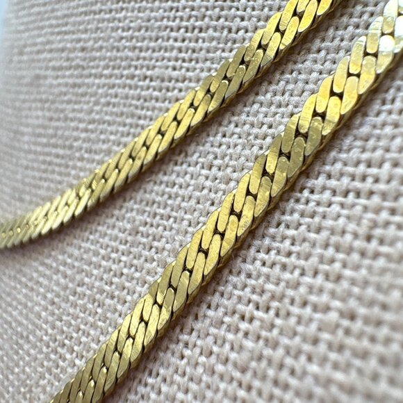 VTG Gold Tone Curb Link Chain Necklace Spring Ring Clasp Size 30" Length - Picture 8 of 15
